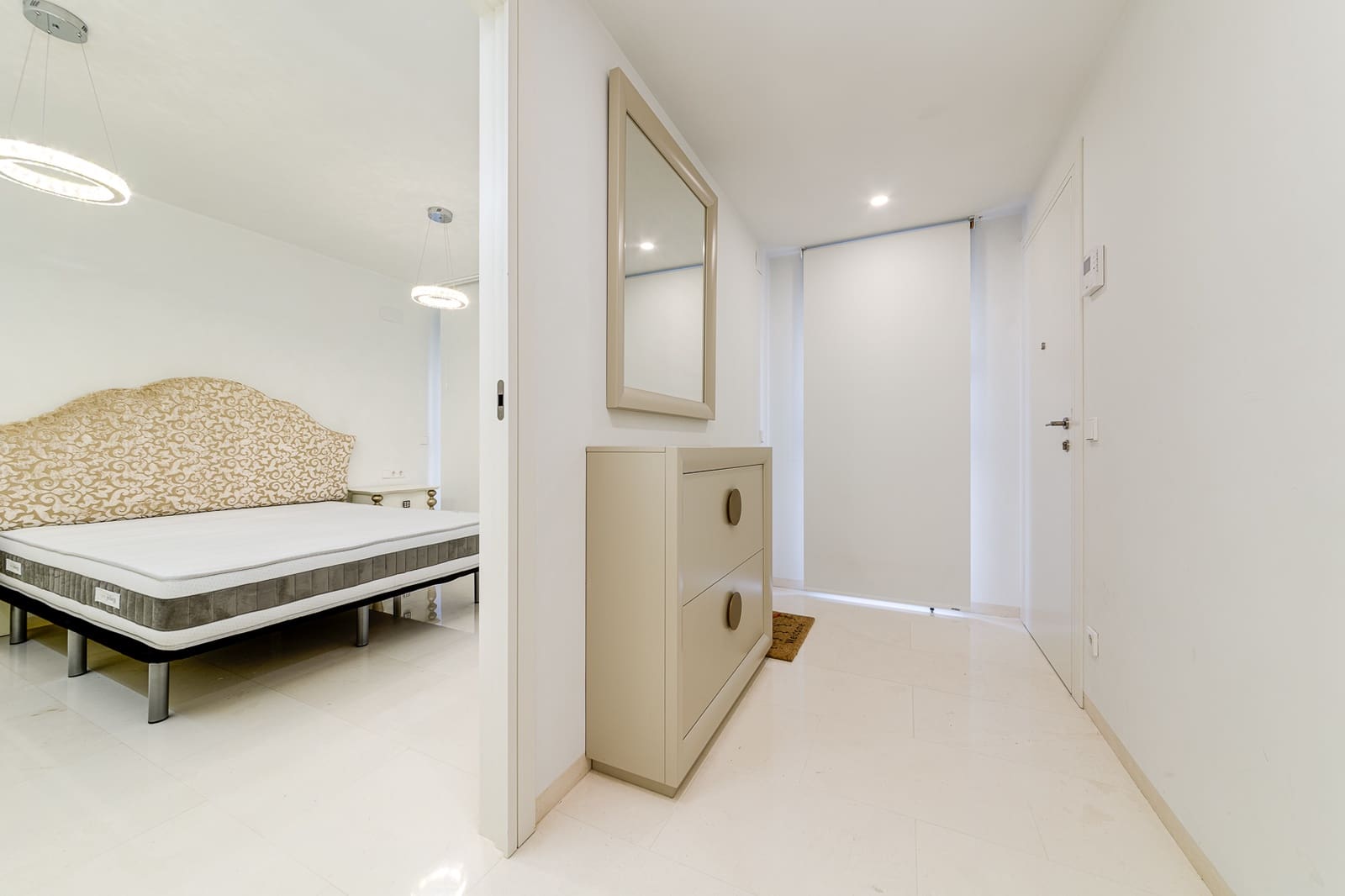 4 soveværelse Lejlighed til salg i Torrevieja med garage - € 988.000 (Ref: 7069051)