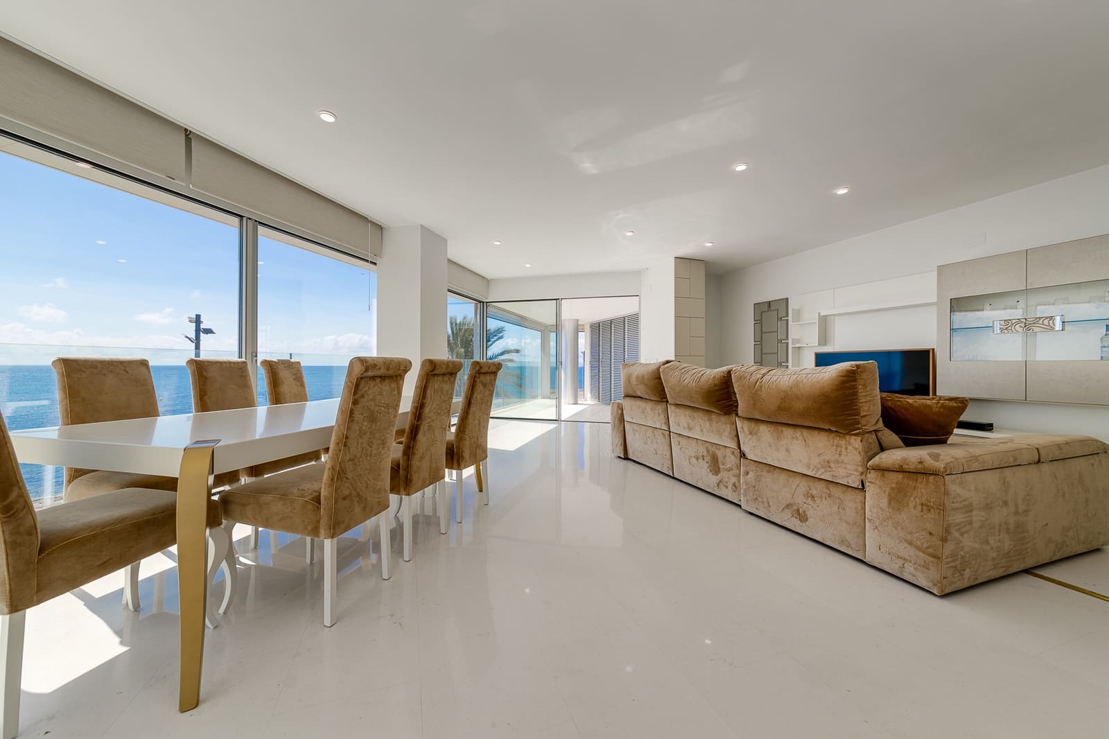 4 soveværelse Lejlighed til salg i Torrevieja med garage - € 988.000 (Ref: 7069051)