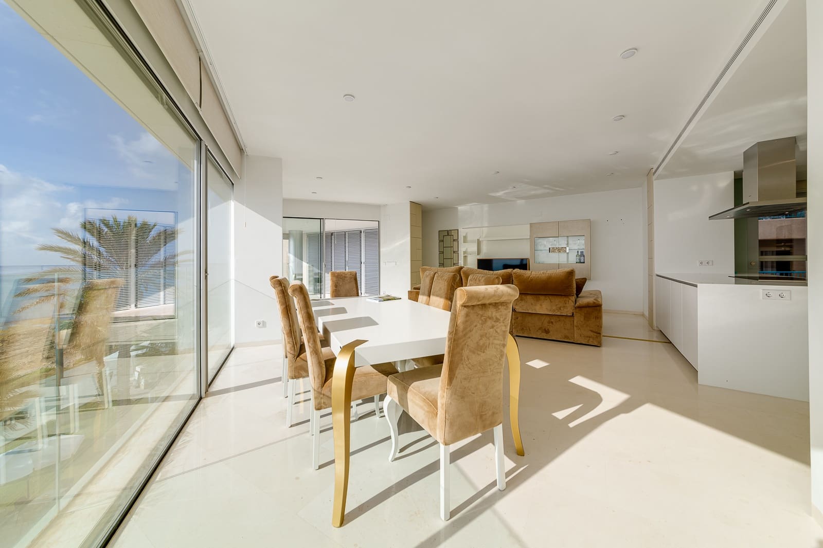 4 soveværelse Lejlighed til salg i Torrevieja med garage - € 988.000 (Ref: 7069051)