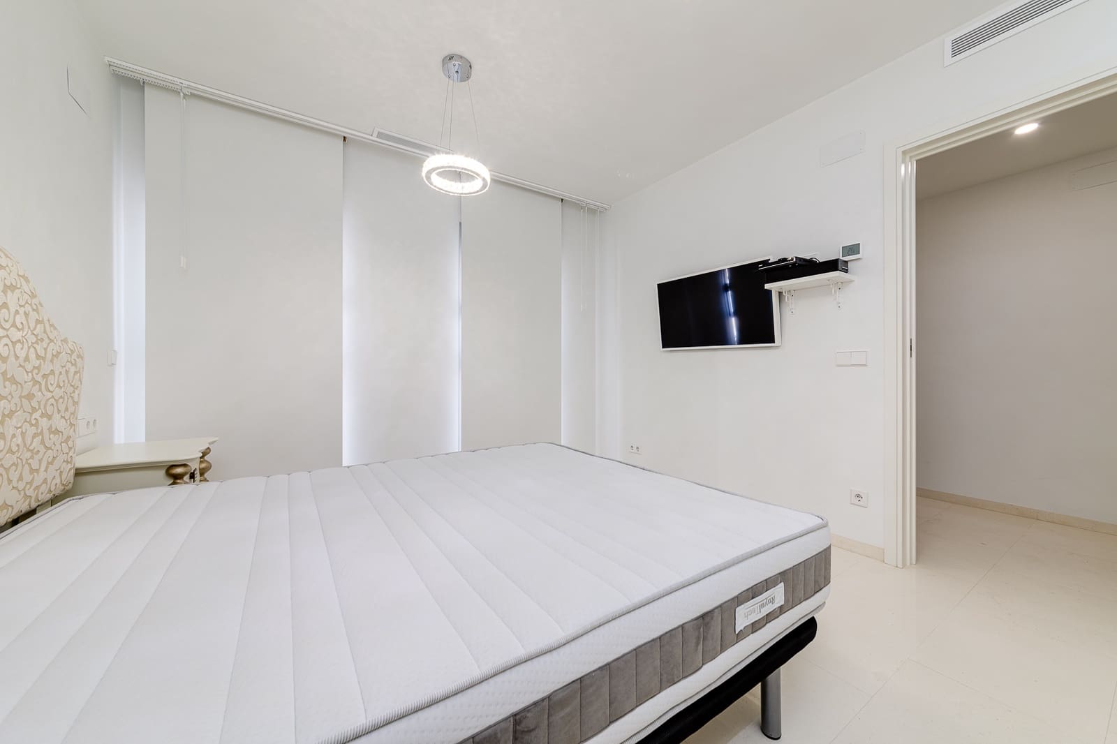 4 soveværelse Lejlighed til salg i Torrevieja med garage - € 988.000 (Ref: 7069051)