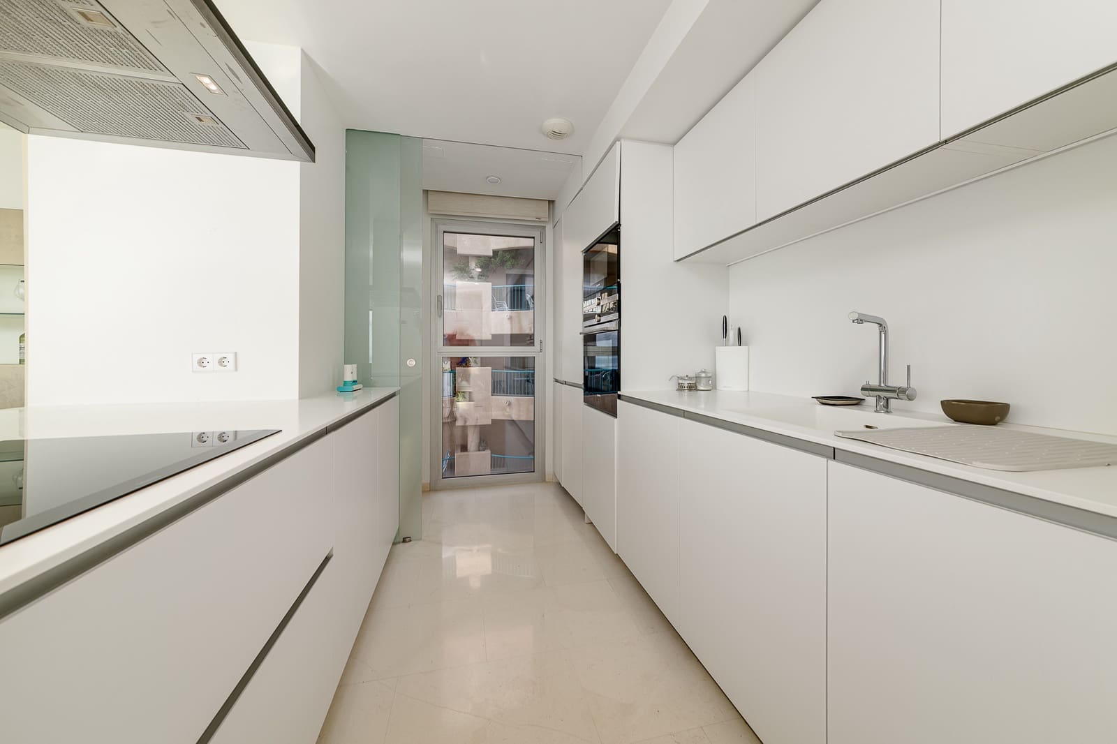 4 soveværelse Lejlighed til salg i Torrevieja med garage - € 988.000 (Ref: 7069051)