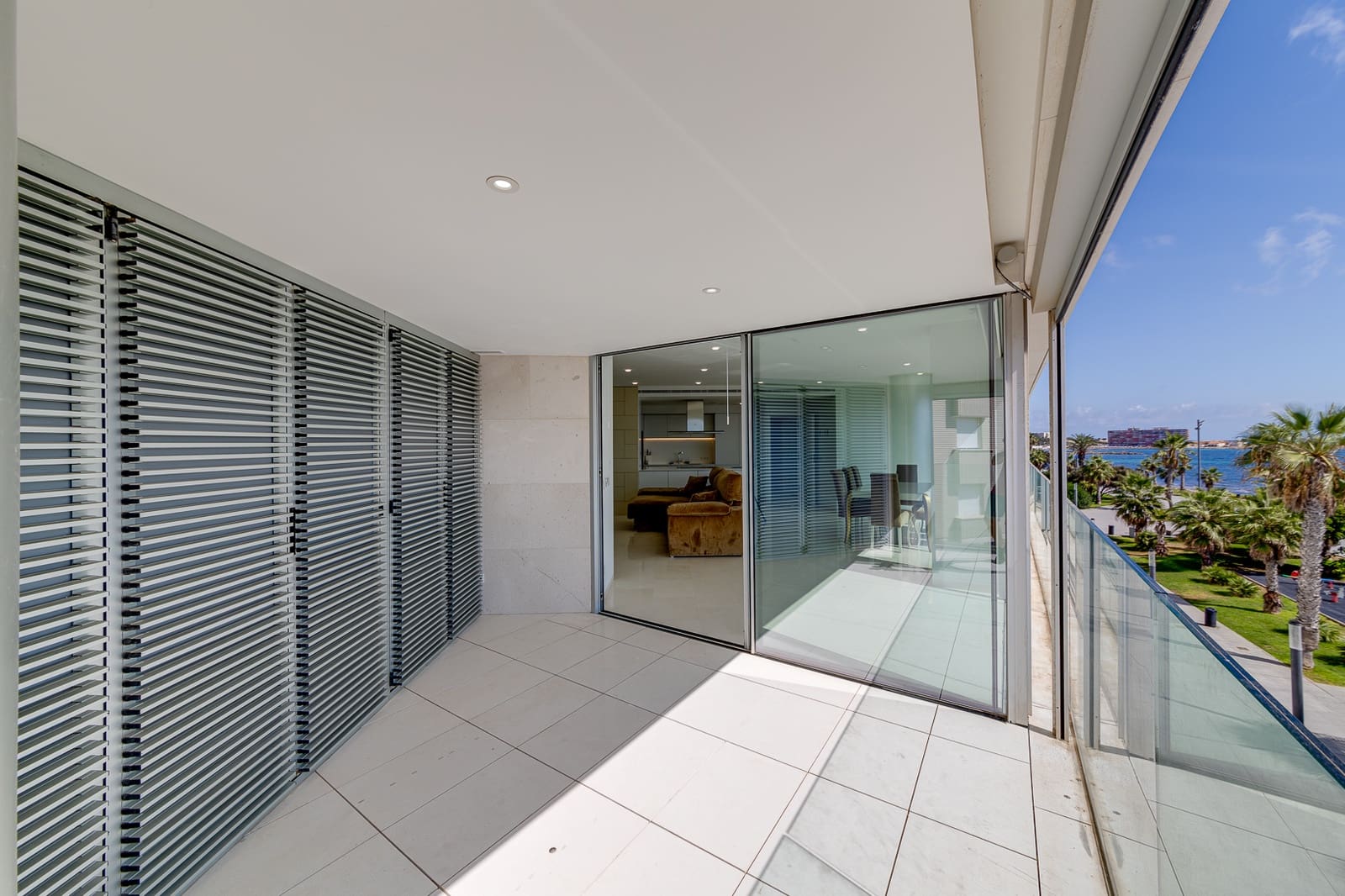 4 soveværelse Lejlighed til salg i Torrevieja med garage - € 988.000 (Ref: 7069051)