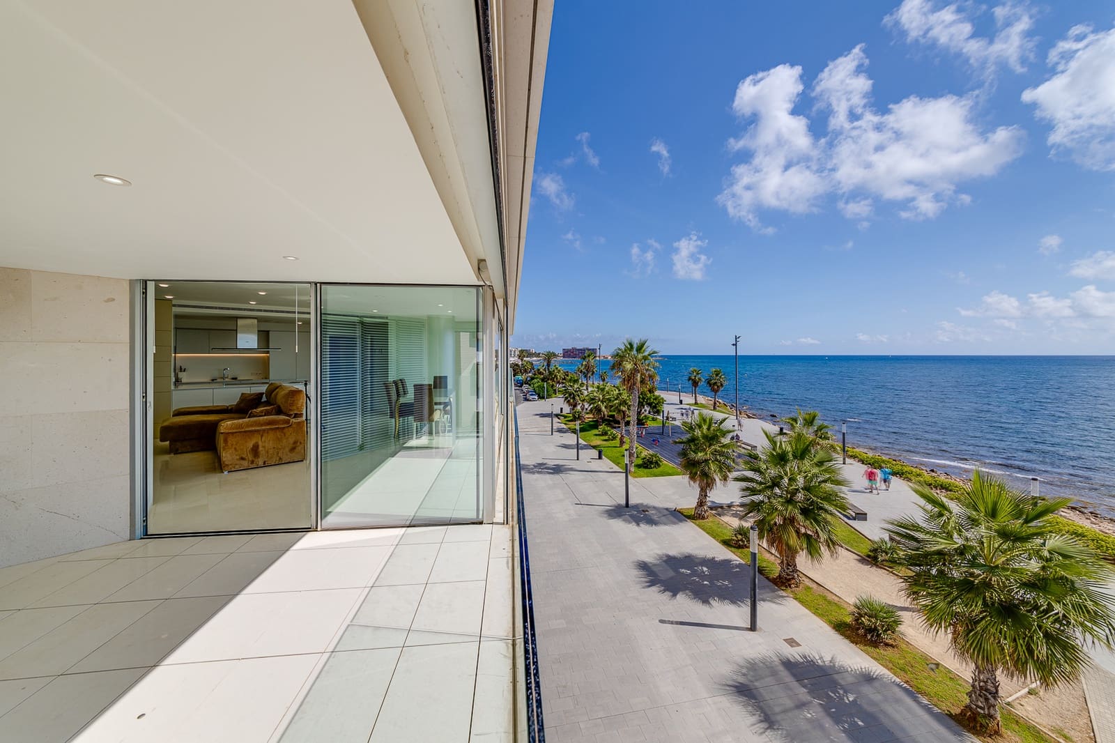 4 soveværelse Lejlighed til salg i Torrevieja med garage - € 988.000 (Ref: 7069051)