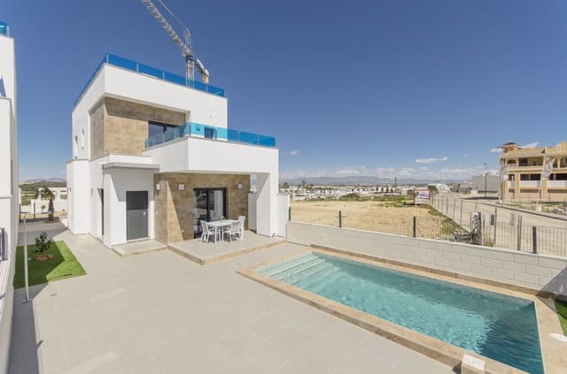 3 makuuhuone Huvila myytävänä paikassa Orihuela ciudad, Orihuela mukana uima-altaan 
autotalli - 395 000 € (Ref: 7090868)