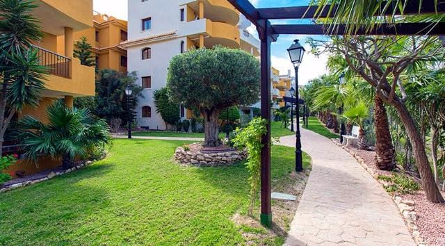 2 soveværelse Lejlighed til leje i Orihuela Costa med swimmingpool - € 1.350 (Ref: 7110732)