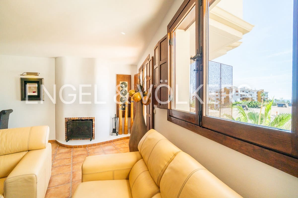 2 soveværelse Lejlighed til leje i Orihuela Costa med swimmingpool - € 1.350 (Ref: 7110732)