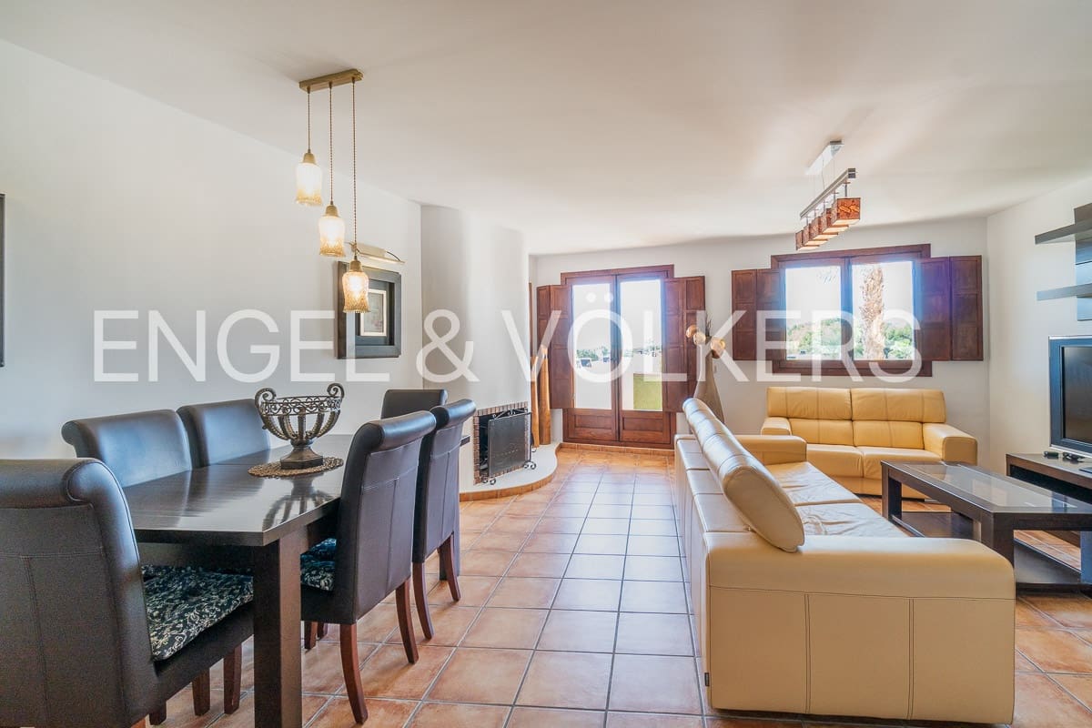 2 soveværelse Lejlighed til leje i Orihuela Costa med swimmingpool - € 1.350 (Ref: 7110732)