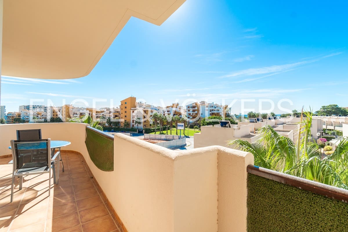 2 soveværelse Lejlighed til leje i Orihuela Costa med swimmingpool - € 1.350 (Ref: 7110732)