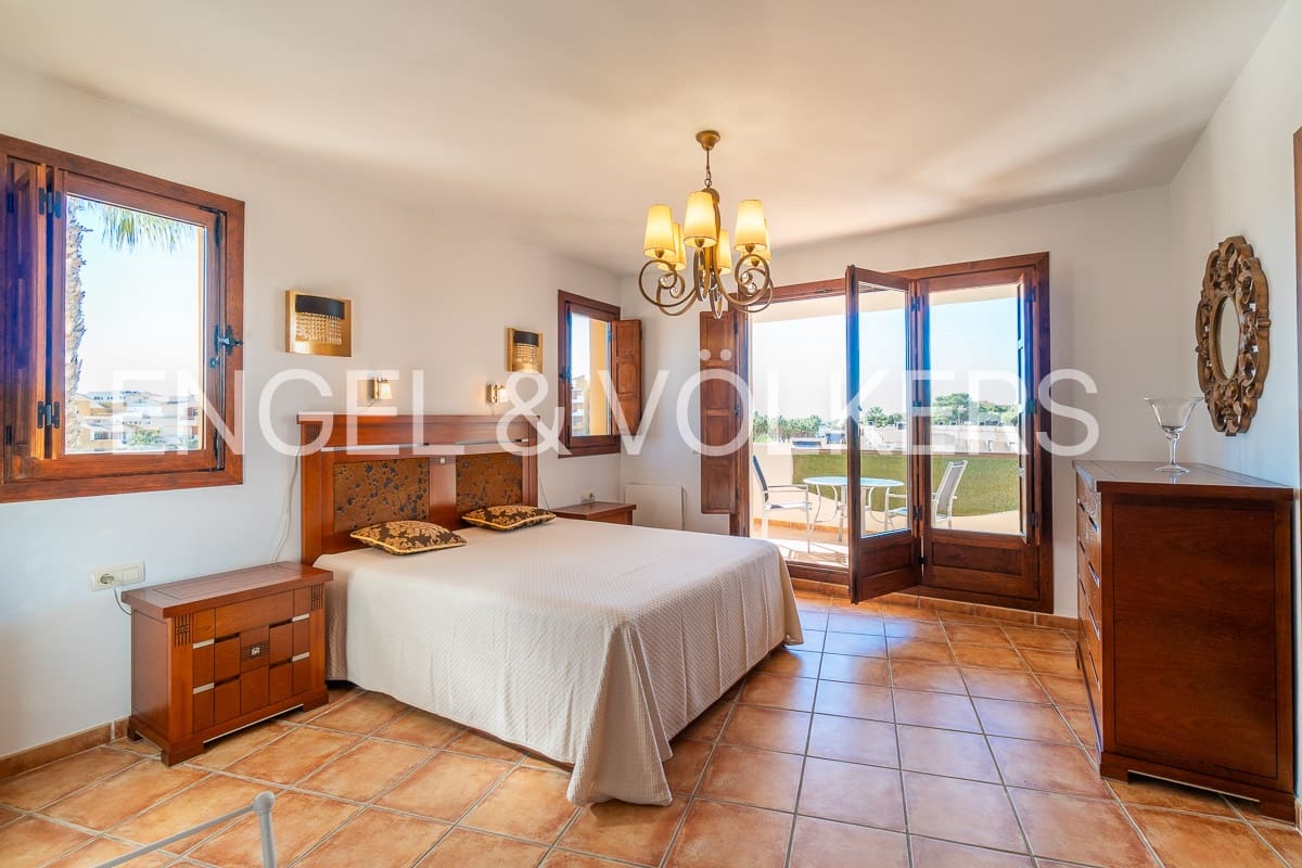 2 soveværelse Lejlighed til leje i Orihuela Costa med swimmingpool - € 1.350 (Ref: 7110732)