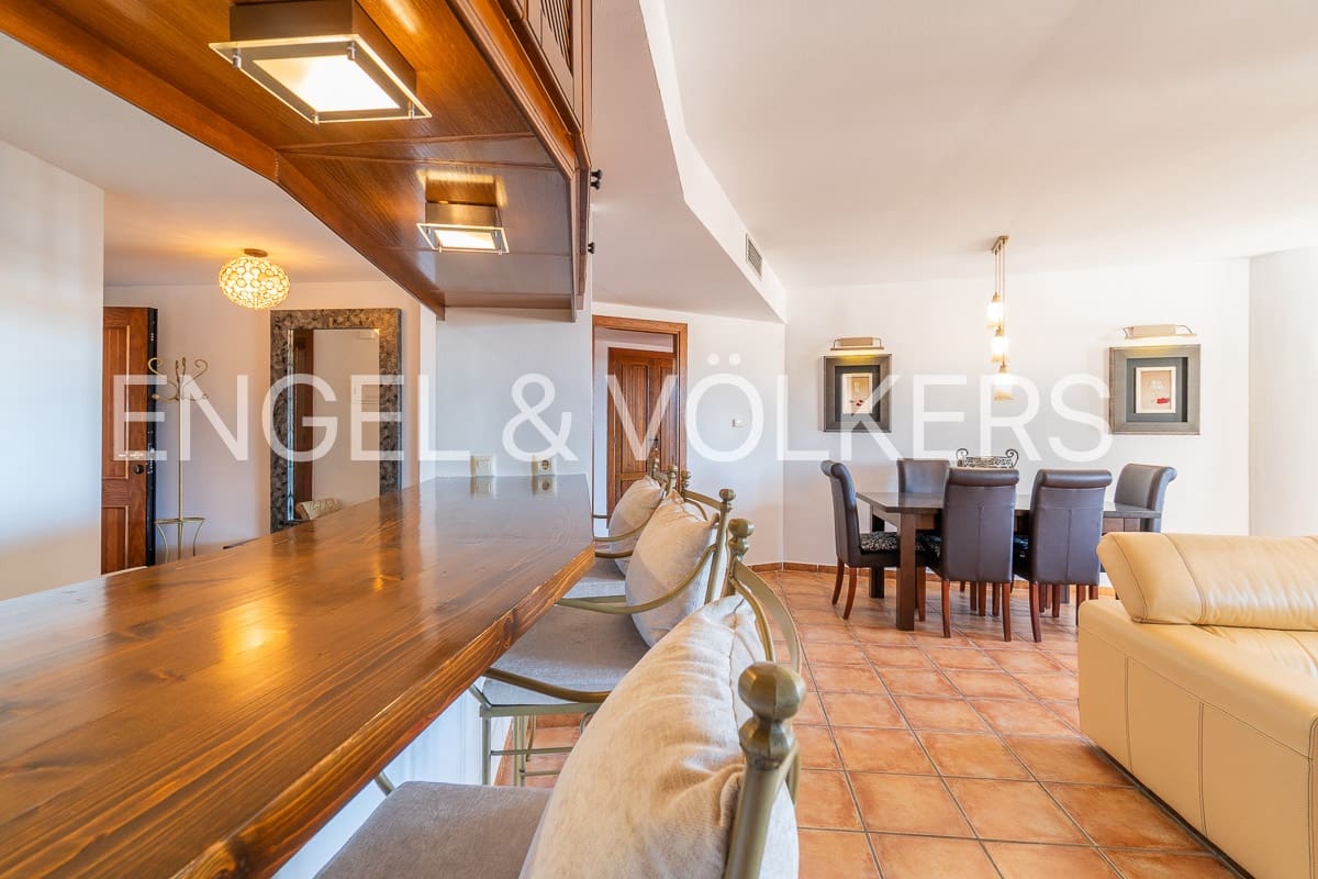 2 soveværelse Lejlighed til leje i Orihuela Costa med swimmingpool - € 1.350 (Ref: 7110732)