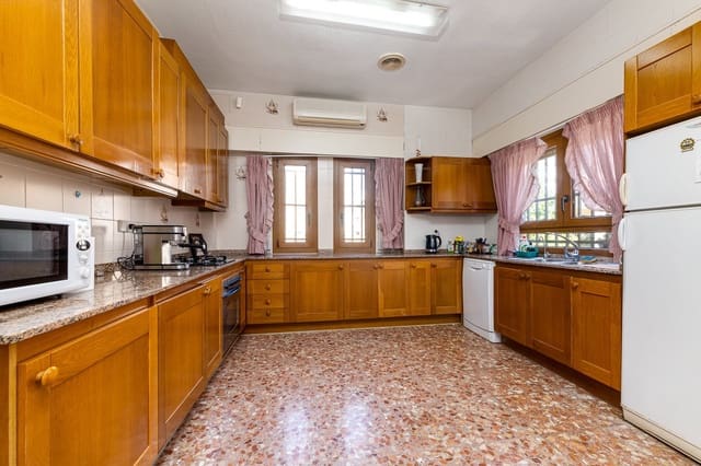 4 Zimmer Villa zu verkaufen in Gaspar Perelló, Torrevieja mit Garage - 850.000 € (Ref: 7437791)