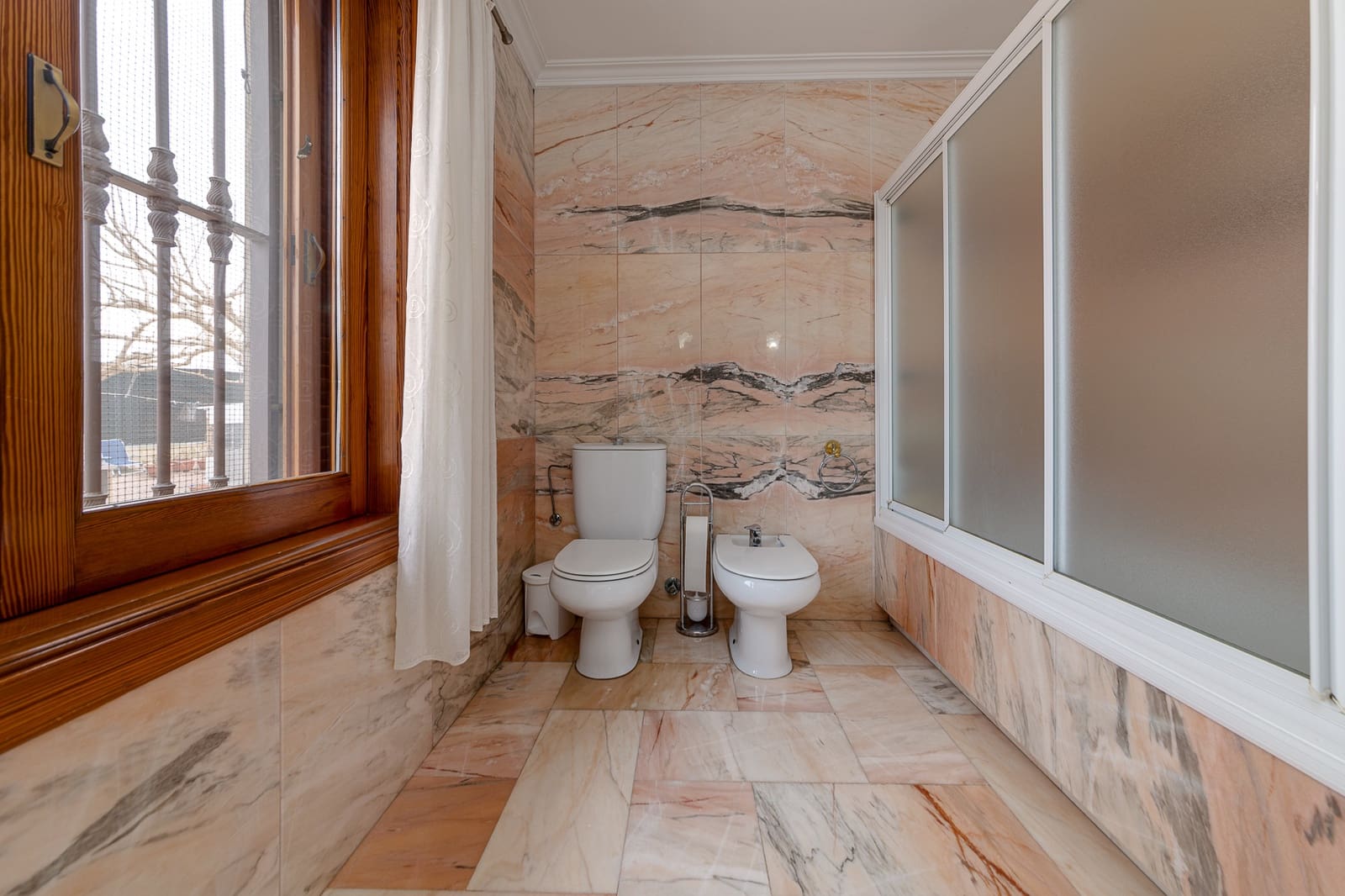 8 soveværelse Finca/Landehus til salg i Almoradi med swimmingpool - € 890.000 (Ref: 7458272)