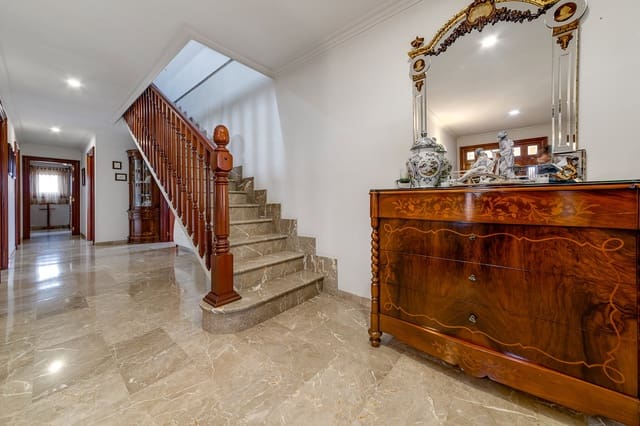 8 sypialnia Finka/Dom wiejski na sprzedaż w Almoradí z basenem garażem - 890 000 € (Ref: 7458272)