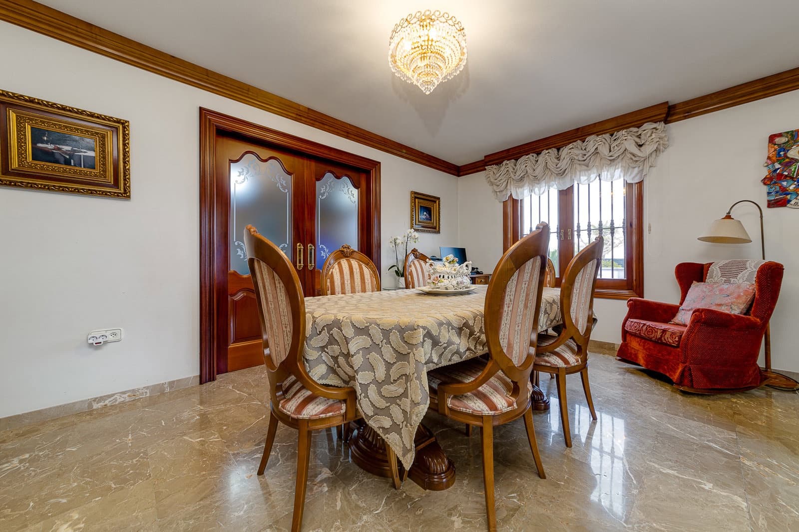 8 sypialnia Finka/Dom wiejski na sprzedaż w Almoradi z basenem garażem - 890 000 € (Ref: 7458272)