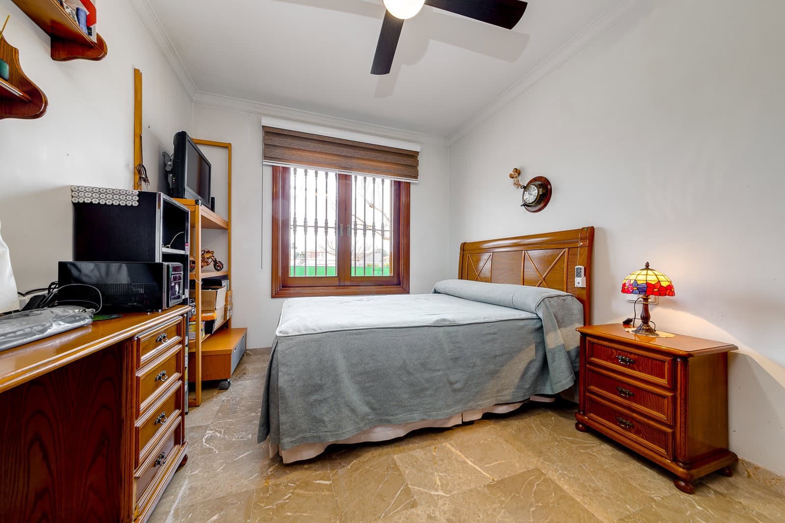 8 sypialnia Finka/Dom wiejski na sprzedaż w Almoradi z basenem garażem - 890 000 € (Ref: 7458272)