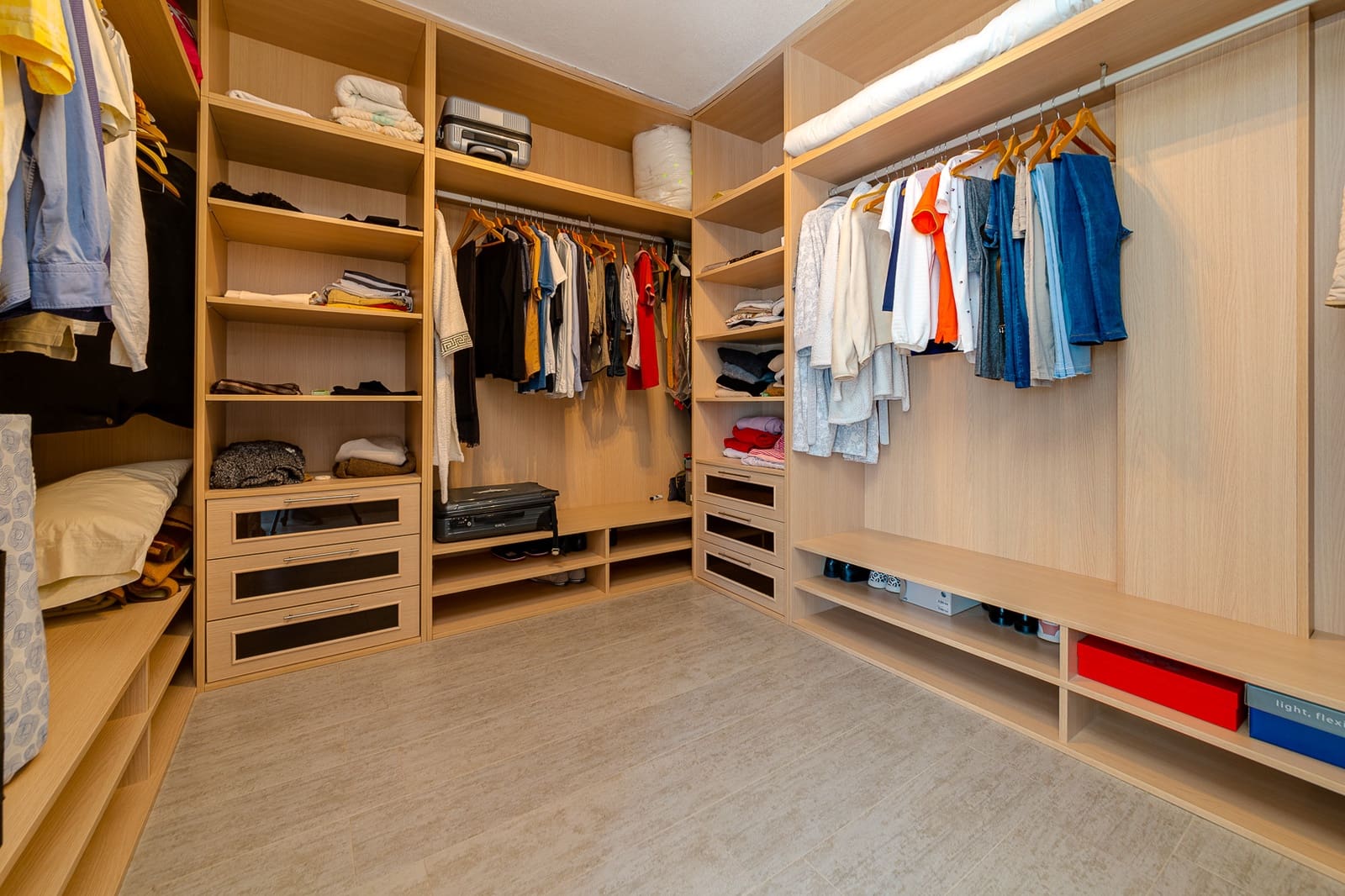 4 bedroom Villa for sale in Ciudad Quesada with pool garage - € 840,000 (Ref: 7486327)