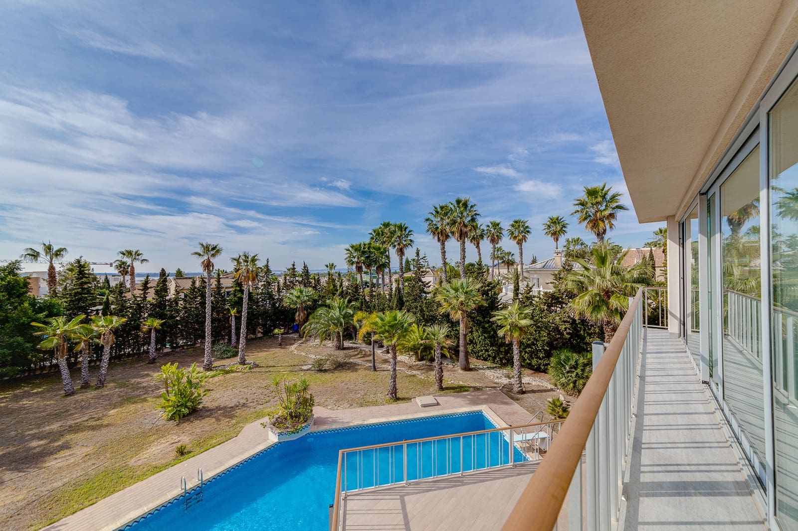 4 bedroom Villa for sale in Ciudad Quesada with pool garage - € 840,000 (Ref: 7486327)