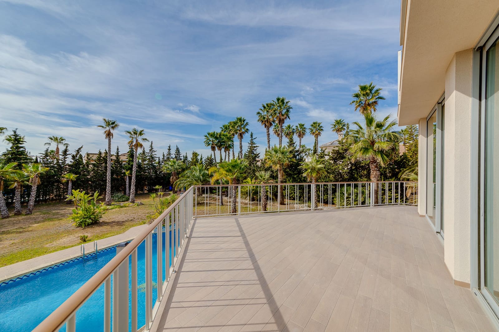 4 bedroom Villa for sale in Ciudad Quesada with pool garage - € 840,000 (Ref: 7486327)