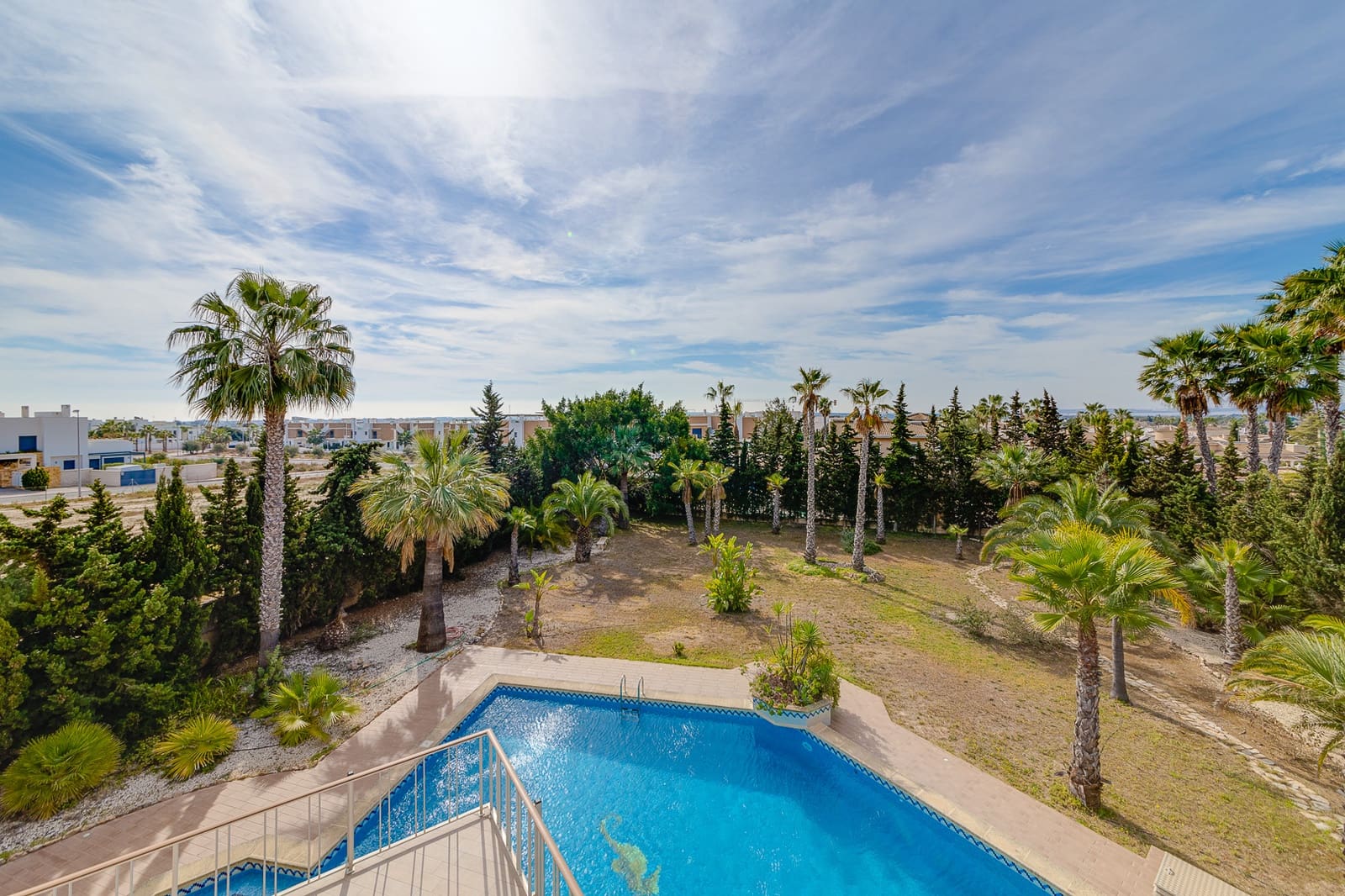 4 bedroom Villa for sale in Ciudad Quesada with pool garage - € 840,000 (Ref: 7486327)