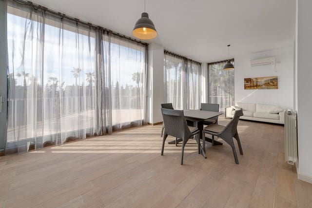 4 makuuhuone Huvila myytävänä paikassa Ciudad Quesada, Rojales mukana uima-altaan 
autotalli - 840 000 € (Ref: 7486327)