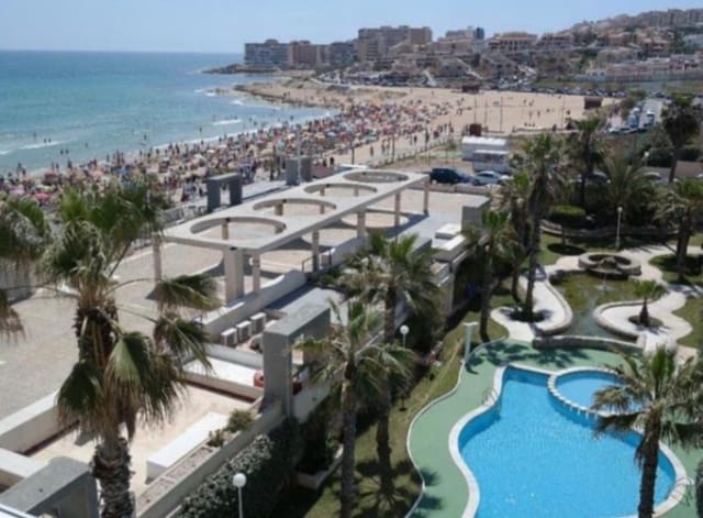 Apartamento de 2 habitaciones en La Mata, Torrevieja en venta con piscina garaje - 329.000 € (Ref: 7504223)