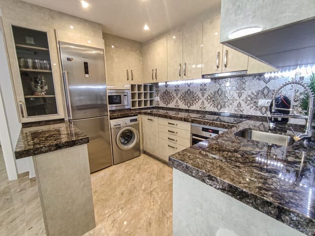 Apartamento de 2 habitaciones en La Mata, Torrevieja en venta con piscina garaje - 329.000 € (Ref: 7504223)