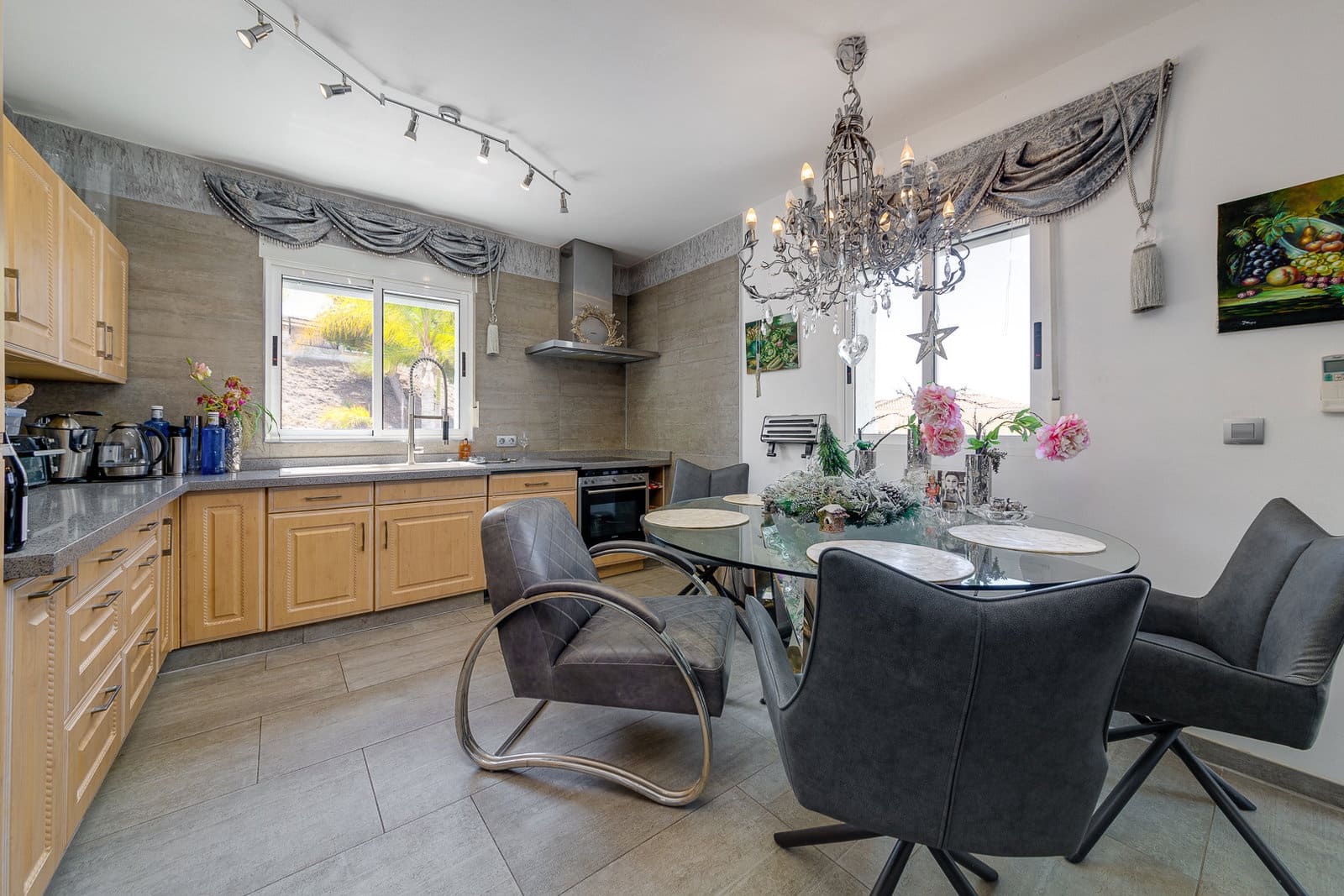 7 sypialnia Willa na sprzedaż w San Fulgencio z basenem garażem - 715 000 € (Ref: 7525067)
