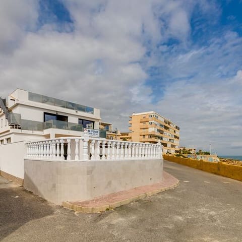4 soveværelse Villa til salg i El Chaparral - La Siesta - La Torreta, Torrevieja med swimmingpool garage - € 990.000 (Ref: 7760889)