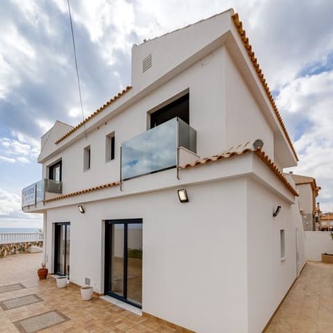 4 soveværelse Villa til salg i El Chaparral - La Siesta - La Torreta, Torrevieja med swimmingpool garage - € 990.000 (Ref: 7760889)