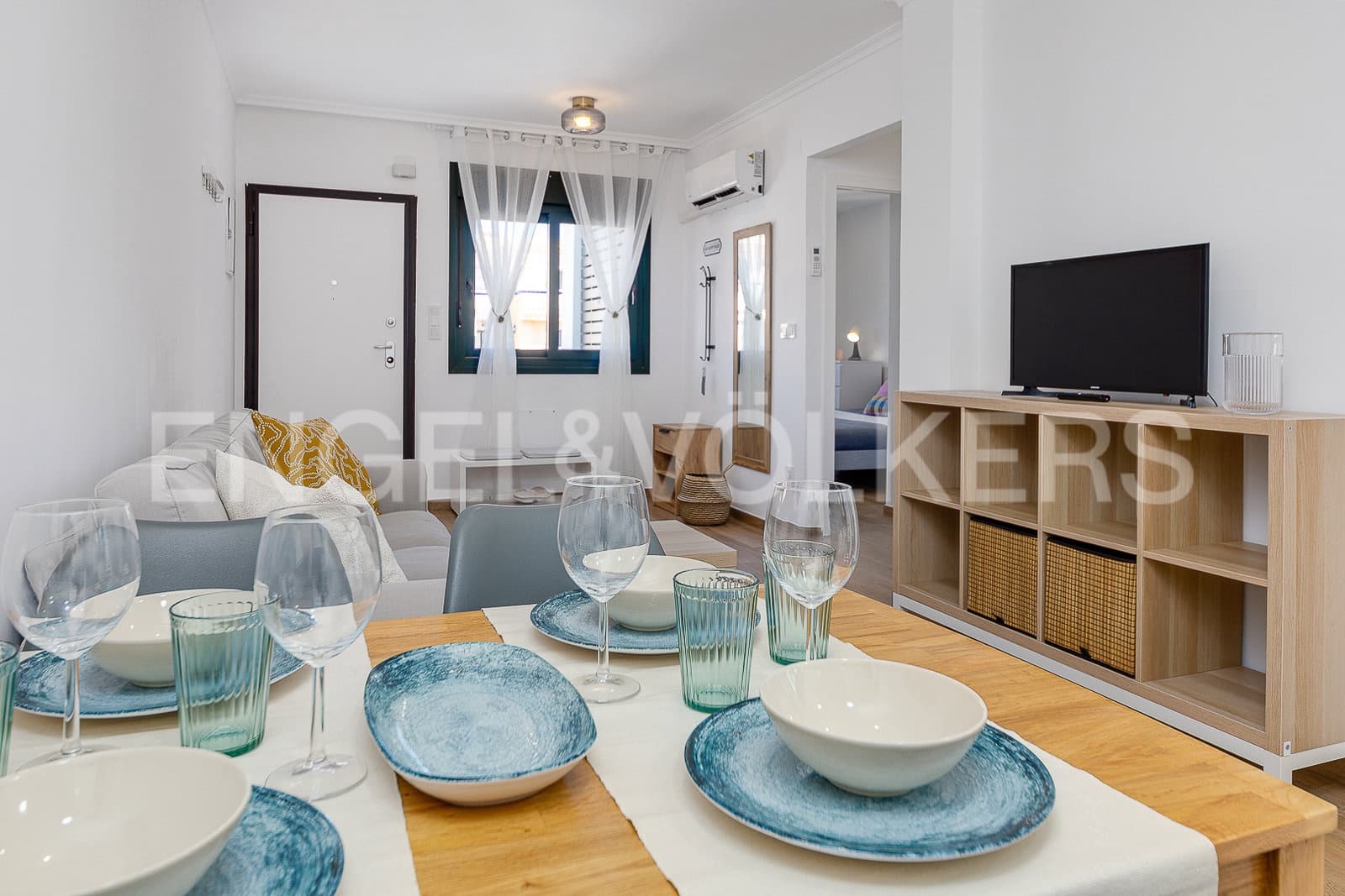 2 bedroom Apartment for rent in Orihuela Costa with pool garage - € 950 (Ref: 7772479)