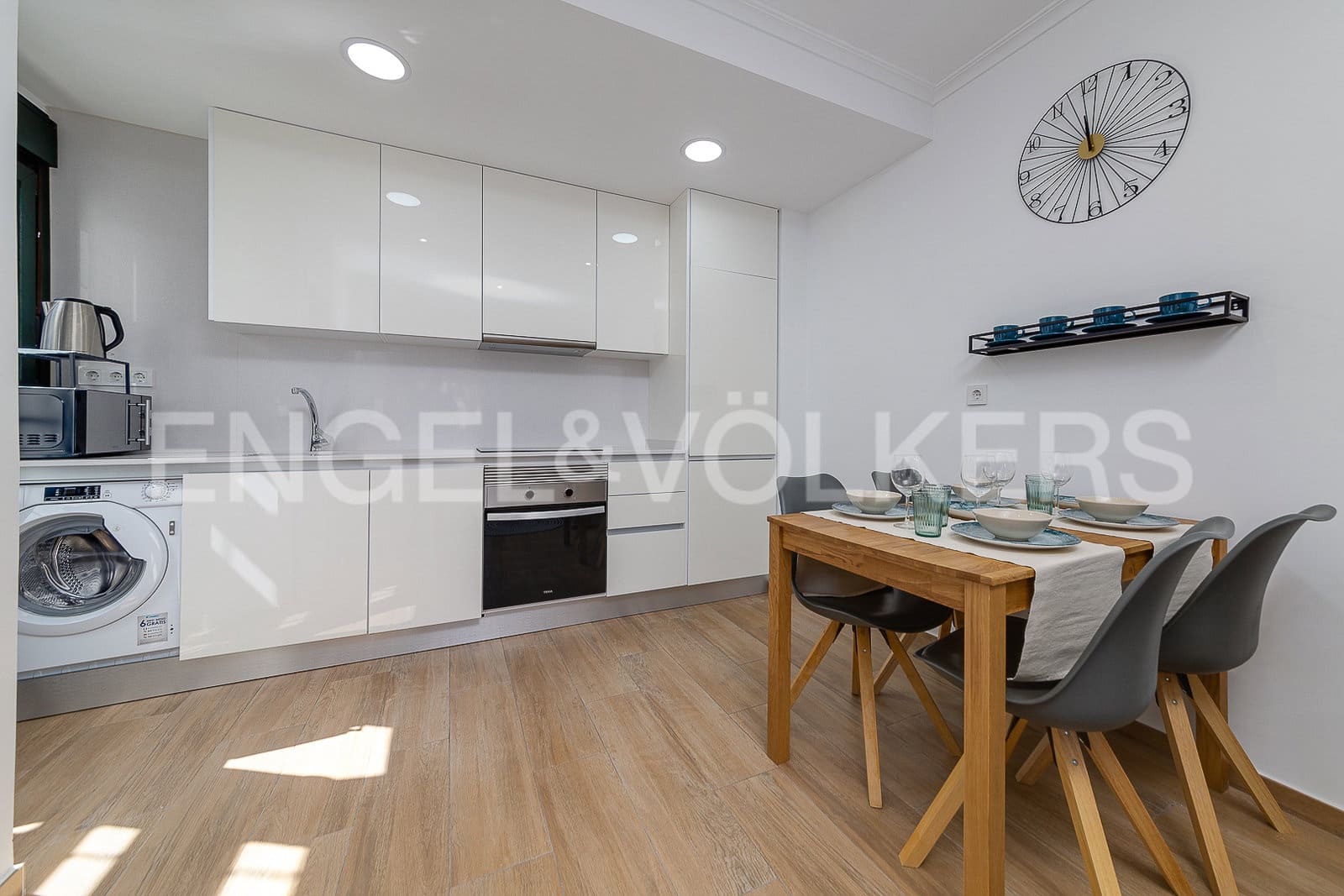 2 bedroom Apartment for rent in Orihuela Costa with pool garage - € 950 (Ref: 7772479)