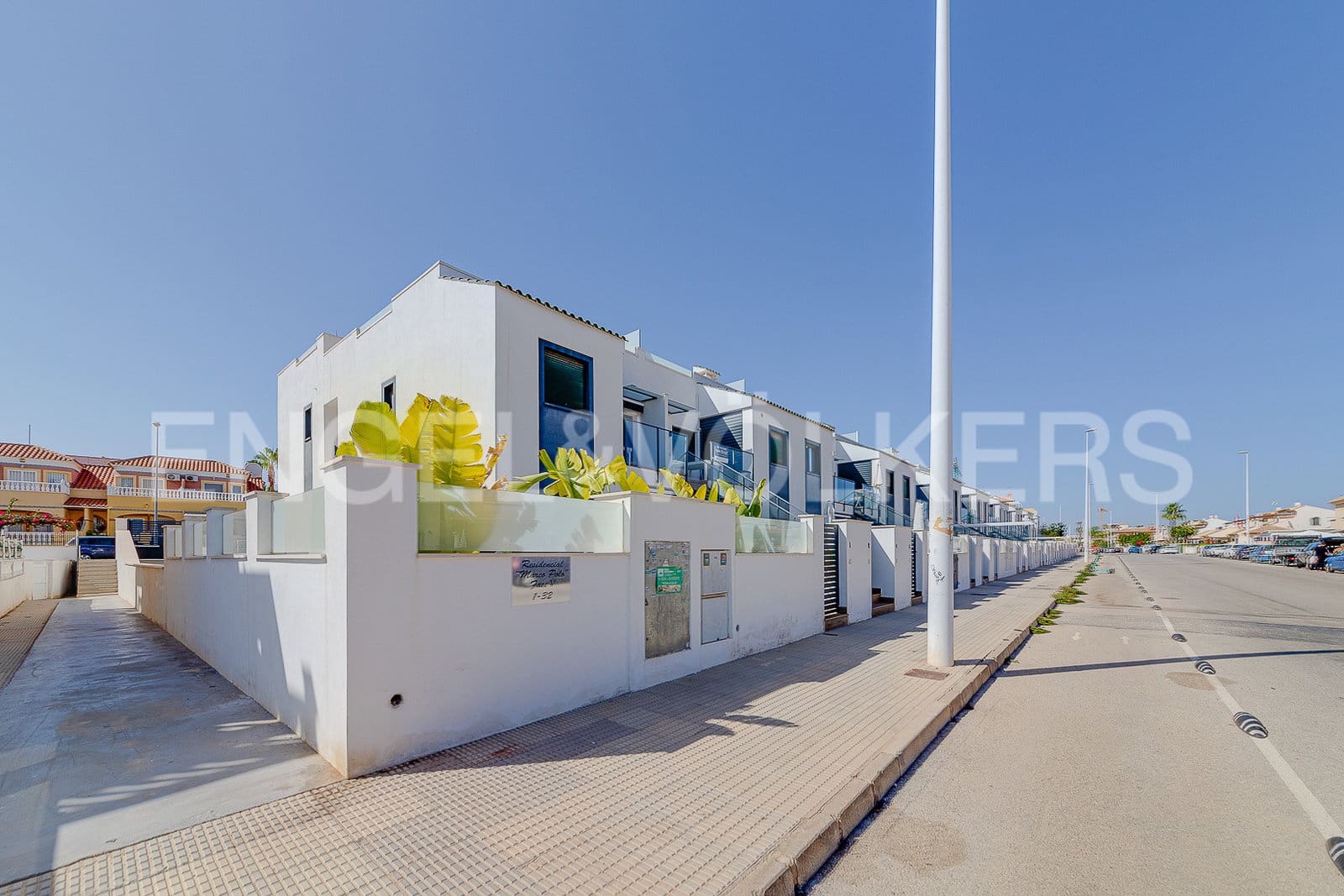 2 bedroom Apartment for rent in Orihuela Costa with pool garage - € 950 (Ref: 7772479)
