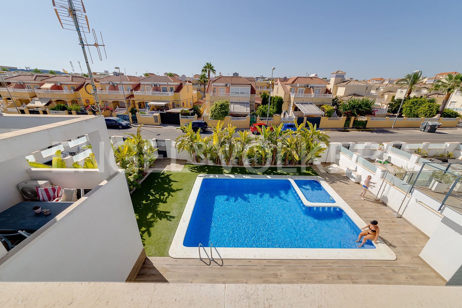 2 bedroom Apartment for rent in Orihuela Costa with pool garage - € 950 (Ref: 7772479)