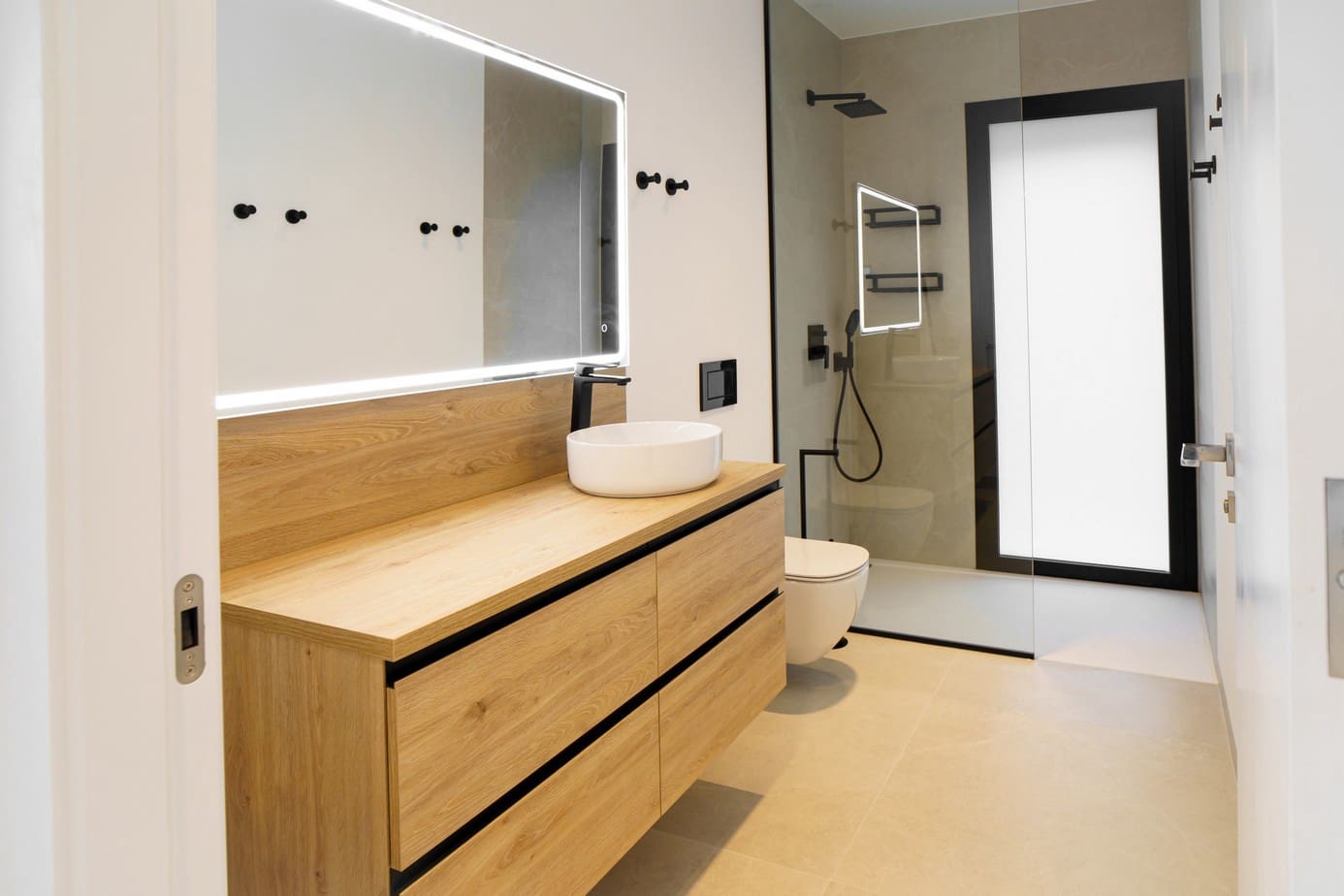 3 makuuhuone Huvila myytävänä paikassa Las Colinas Golf mukana uima-altaan 
autotalli - 1 100 000 € (Ref: 7806705)