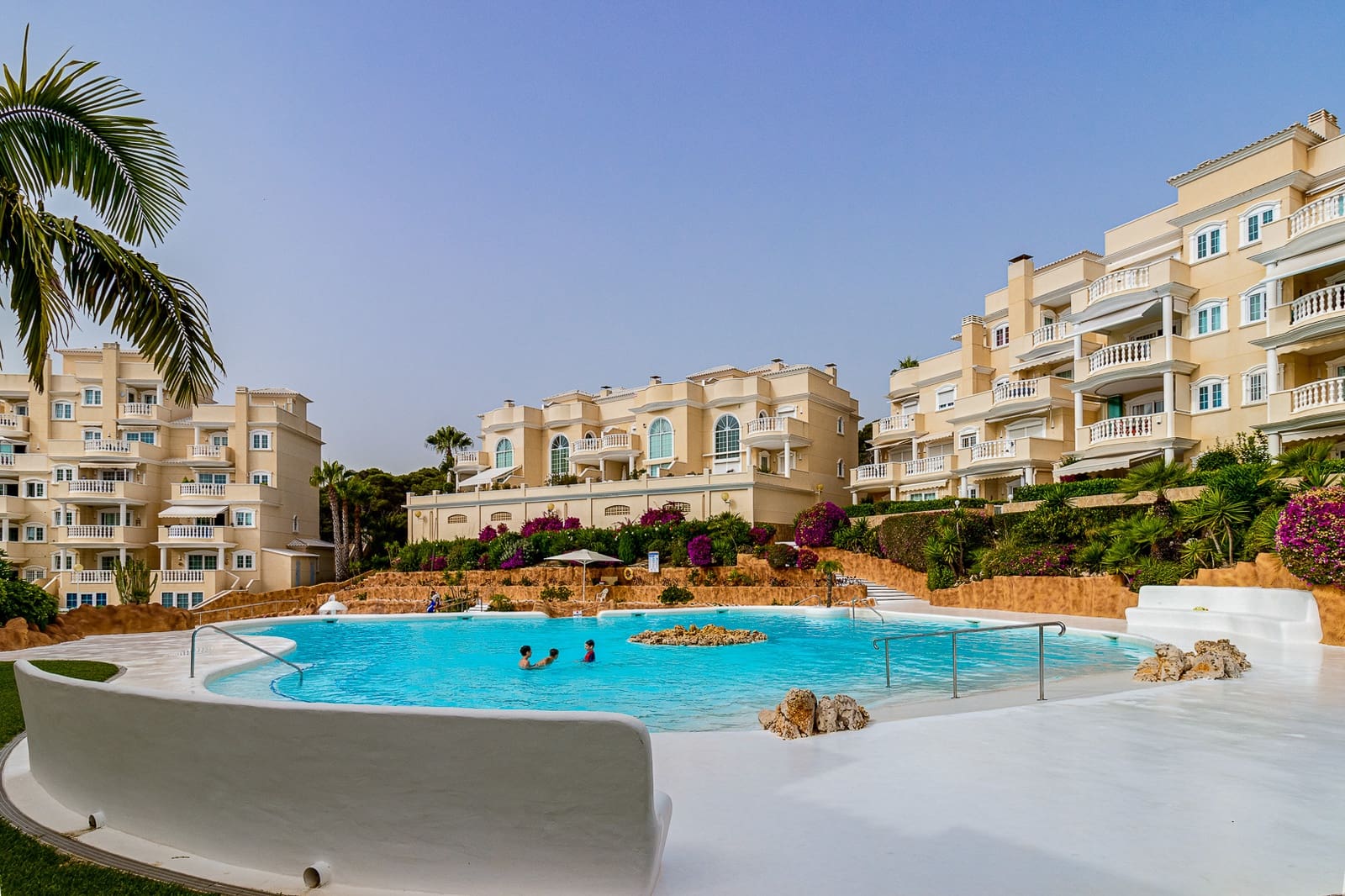 2 soveværelse Penthouse til salg i El Moncayo med swimmingpool garage - € 495.000 (Ref: 7976173)