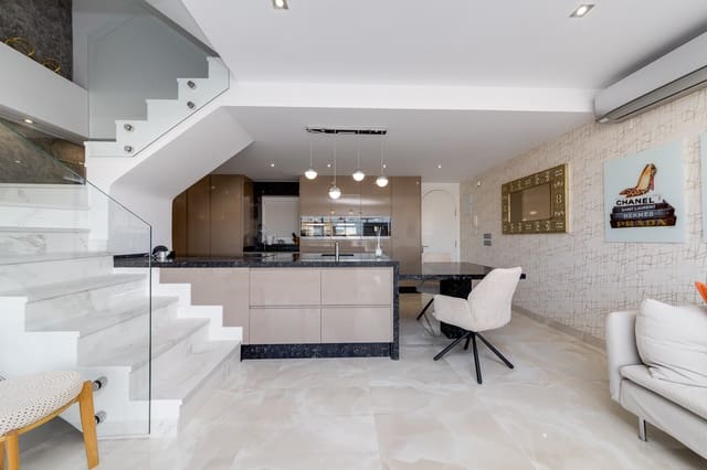 2 bedroom Penthouse for sale in El Moncayo, Guardamar del Segura with pool garage - € 495,000 (Ref: 7976173)