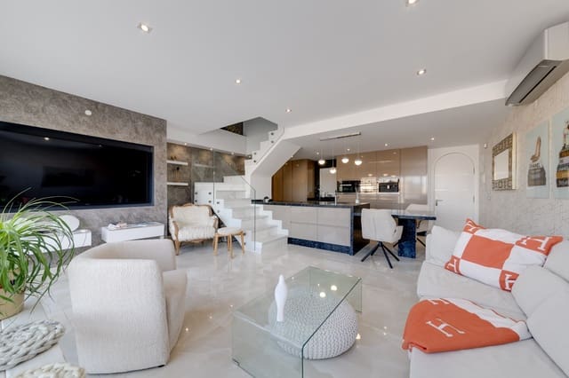 2 bedroom Penthouse for sale in El Moncayo, Guardamar del Segura with pool garage - € 495,000 (Ref: 7976173)