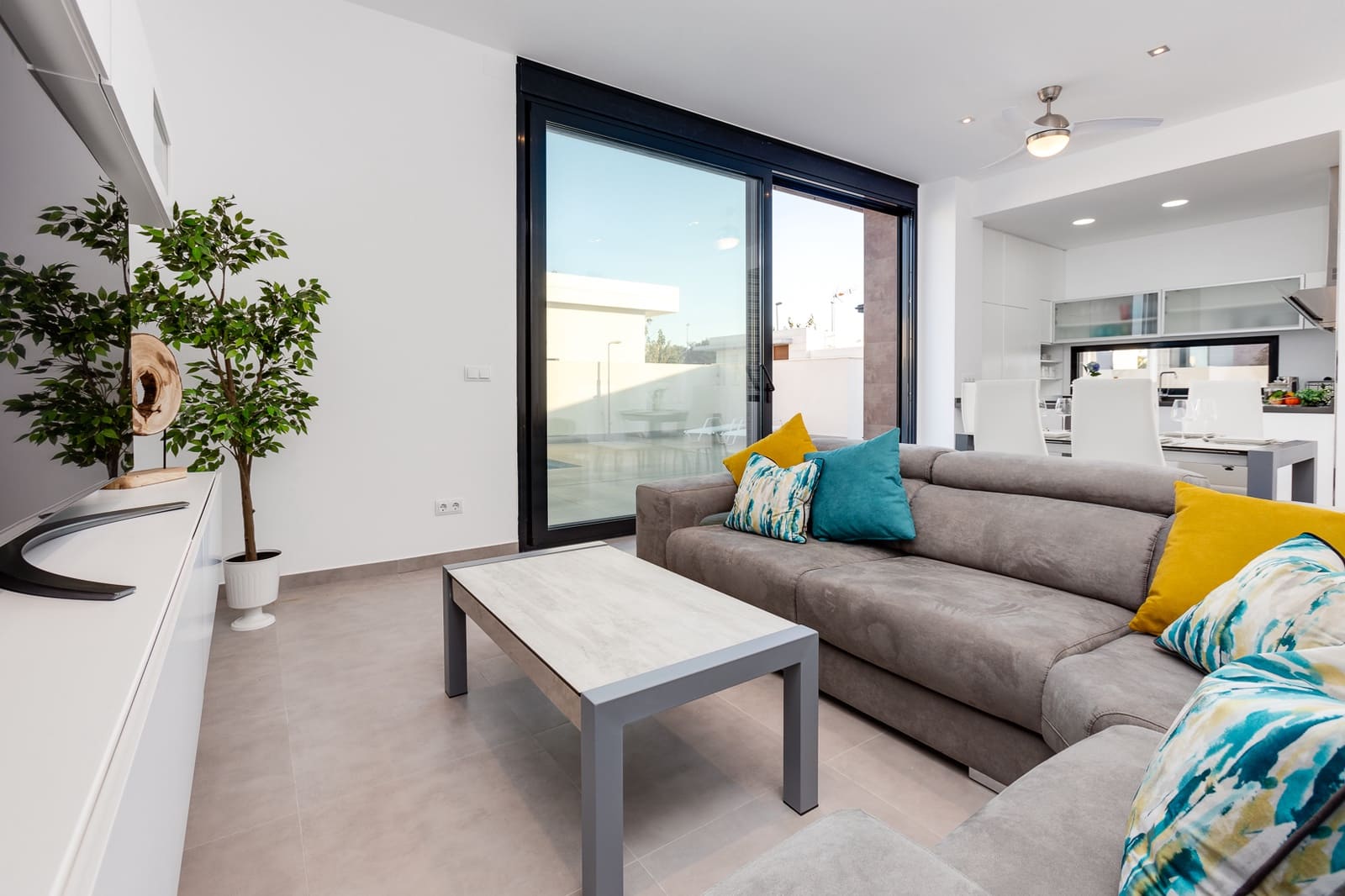 3 soveværelse Villa til salg i Pilar de la Horadada med swimmingpool garage - € 395.000 (Ref: 7991805)