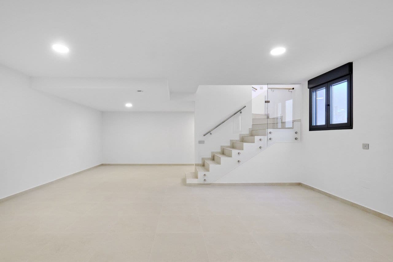 3 bedroom Villa for sale in San Miguel de Salinas with pool garage - € 1,000,000 (Ref: 8031142)