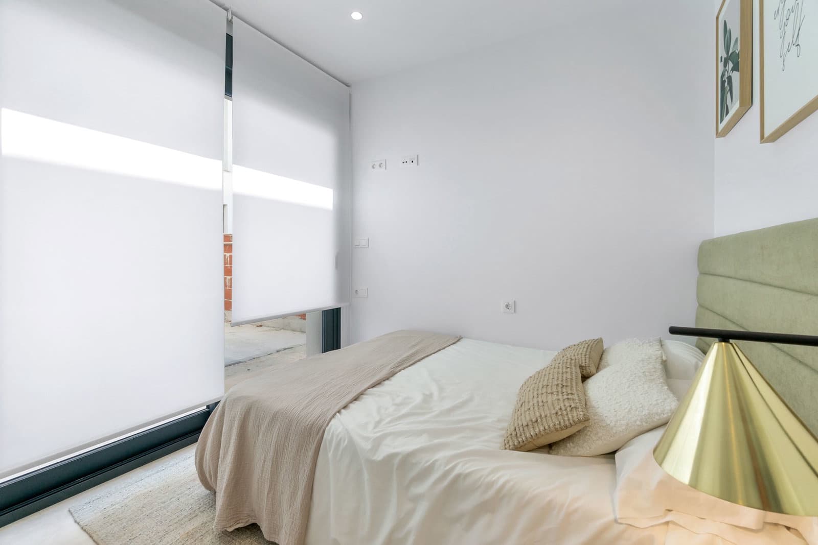2 soverom Leilighet til salgs i Torrevieja med svømmebasseng garasje - € 299 900 (Ref: 8032933)