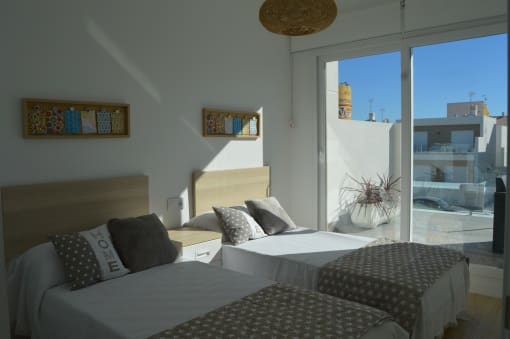 3 quarto Moradia para venda em San Pedro del Pinatar com piscina garagem - 375 000 € (Ref: 8062303)