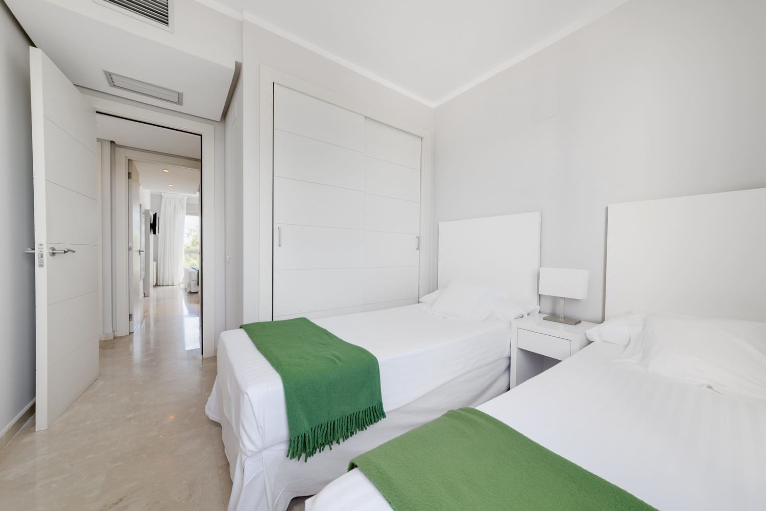 2 soverom Penthouse til salgs i Las Colinas Golf med svømmebasseng garasje - € 295 000 (Ref: 8246543)