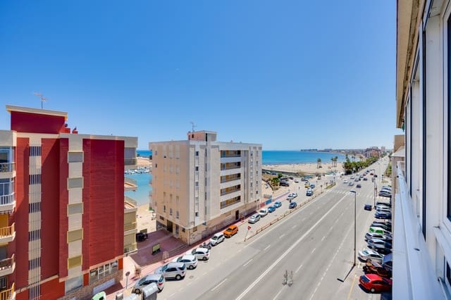 3 soveværelse Penthouse til salg i Playa de los Náufragos, Torrevieja med garage - € 319.000 (Ref: 8364475)