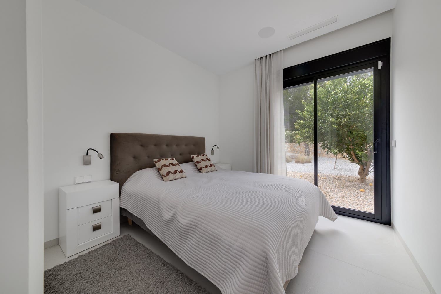 4 quarto Moradia para venda em Las Colinas Golf com piscina garagem - 1 695 000 € (Ref: 8394210)