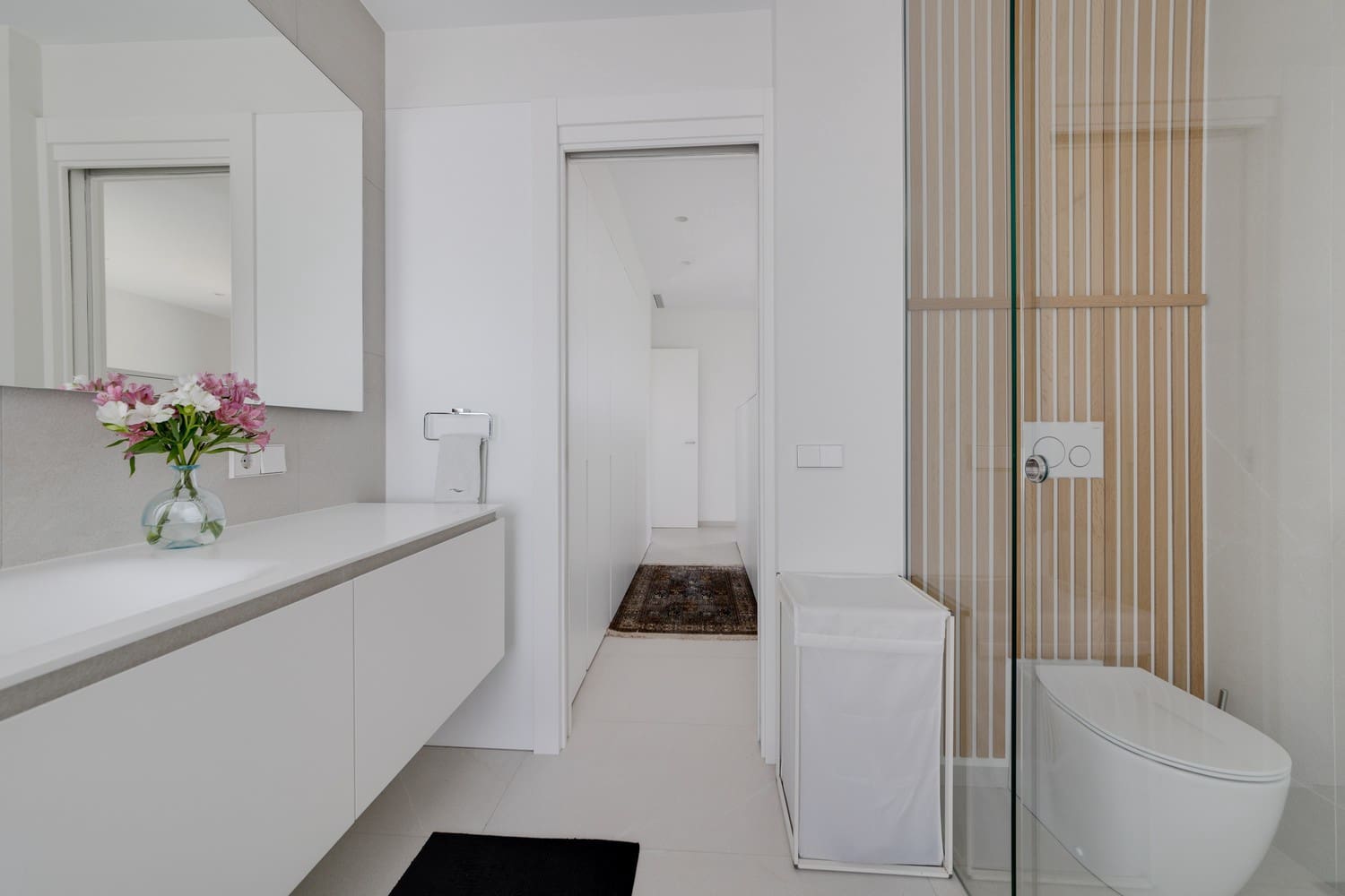 4 quarto Moradia para venda em Las Colinas Golf com piscina garagem - 1 695 000 € (Ref: 8394210)