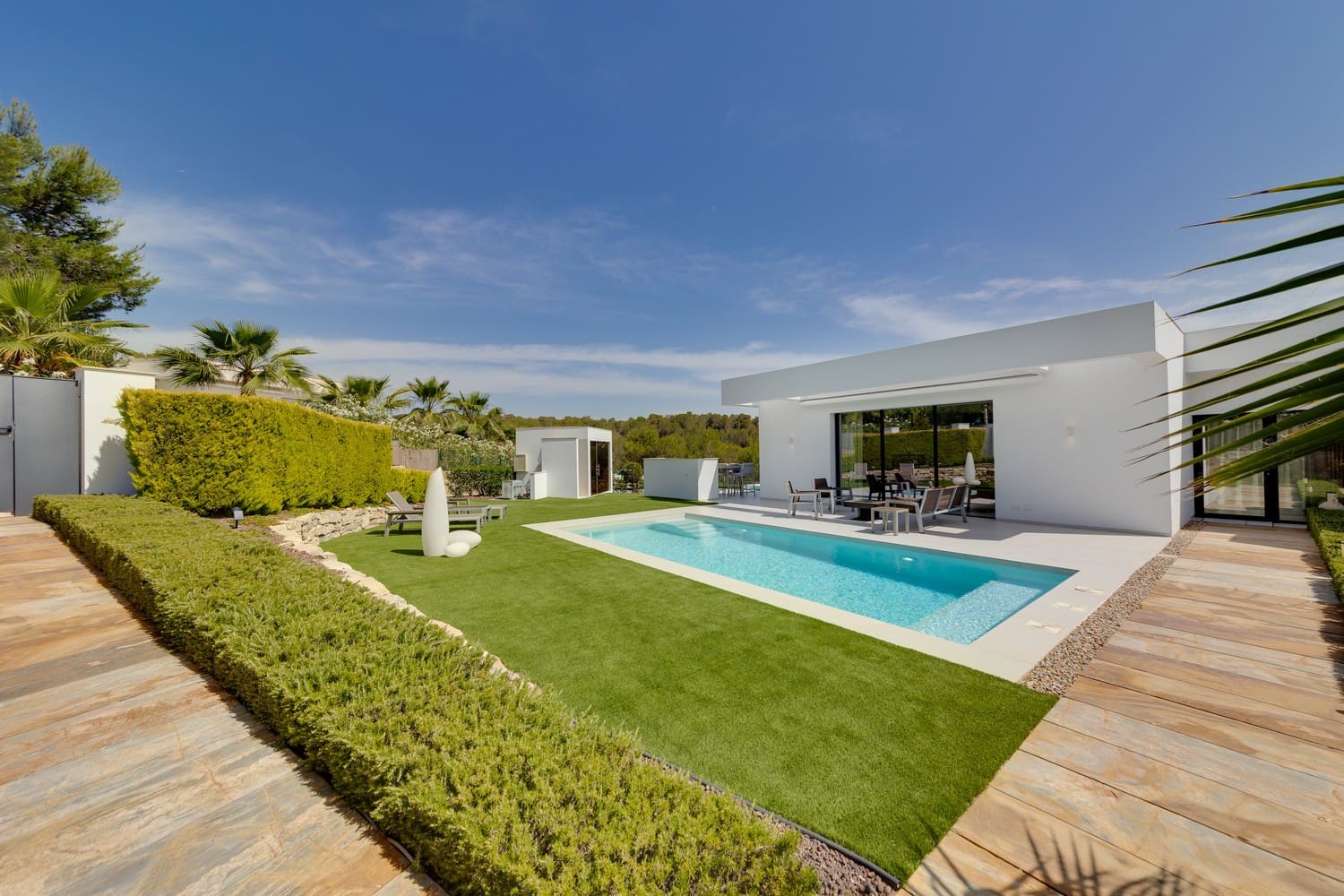 4 quarto Moradia para venda em Las Colinas Golf com piscina garagem - 1 695 000 € (Ref: 8394210)