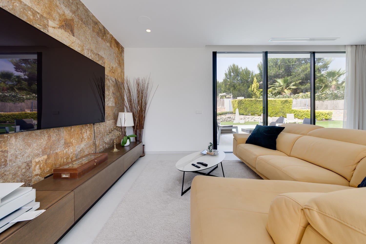 4 quarto Moradia para venda em Las Colinas Golf com piscina garagem - 1 695 000 € (Ref: 8394210)