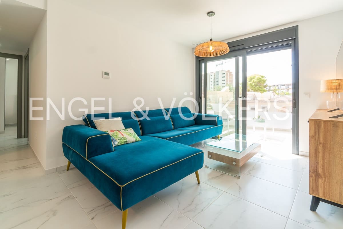 2 soverom Leilighet til leie i Punta Prima - € 1 480 (Ref: 8541512)