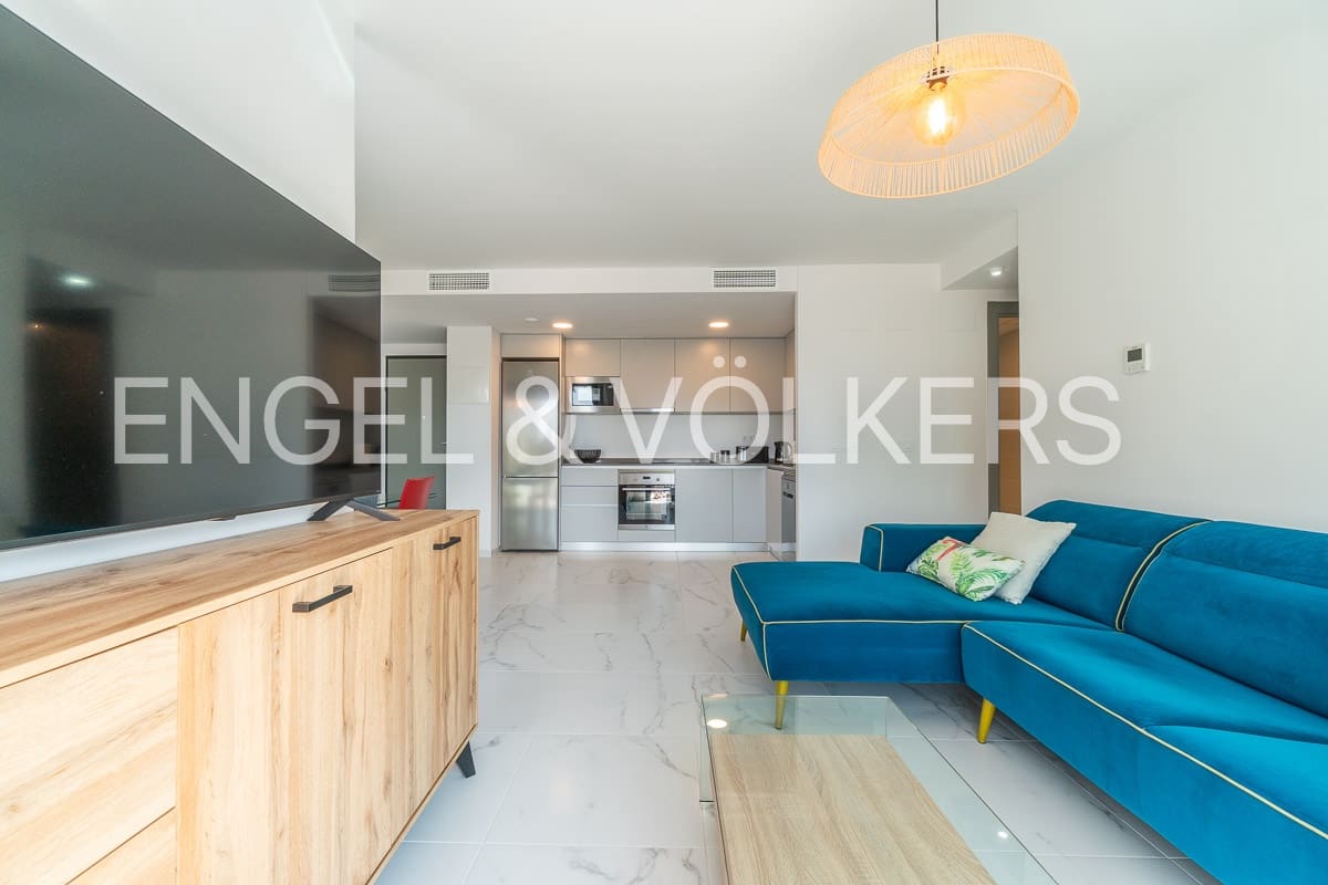 2 soverom Leilighet til leie i Punta Prima - € 1 480 (Ref: 8541512)