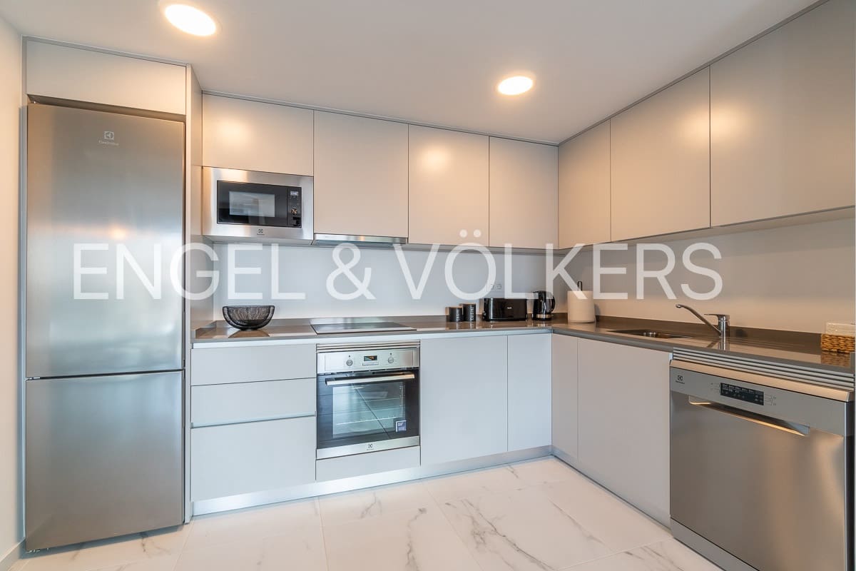 2 soverom Leilighet til leie i Punta Prima - € 1 480 (Ref: 8541512)